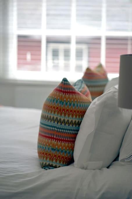 Paskins, Cowes - Sleeps 4 - 2 Bed - 2 Bath - Central Location Εξωτερικό φωτογραφία