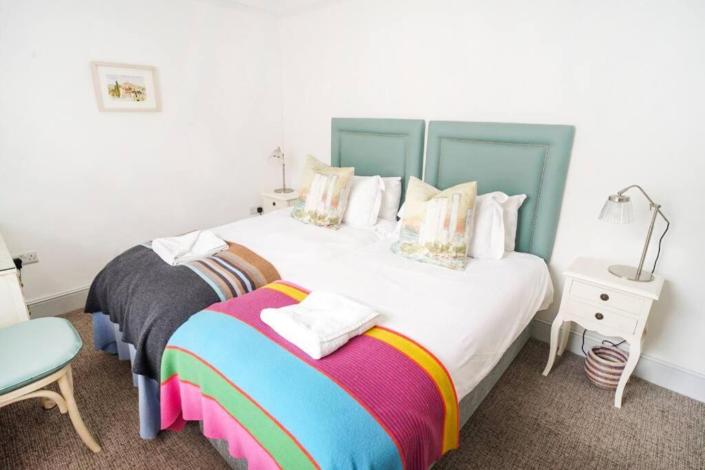 Paskins, Cowes - Sleeps 4 - 2 Bed - 2 Bath - Central Location Εξωτερικό φωτογραφία